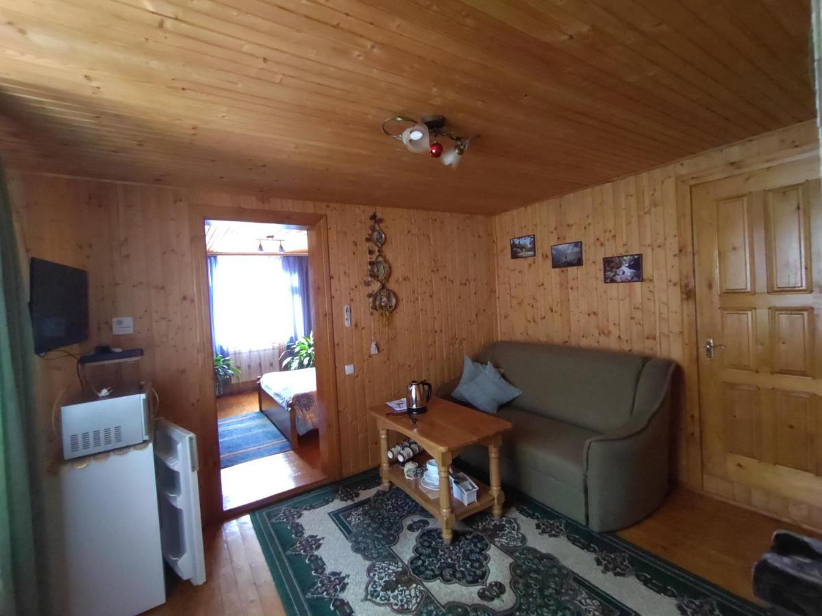 Guesthouse U Dida Viktora Jaremče Esterno foto