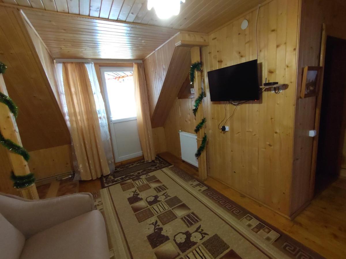 Guesthouse U Dida Viktora Jaremče Esterno foto