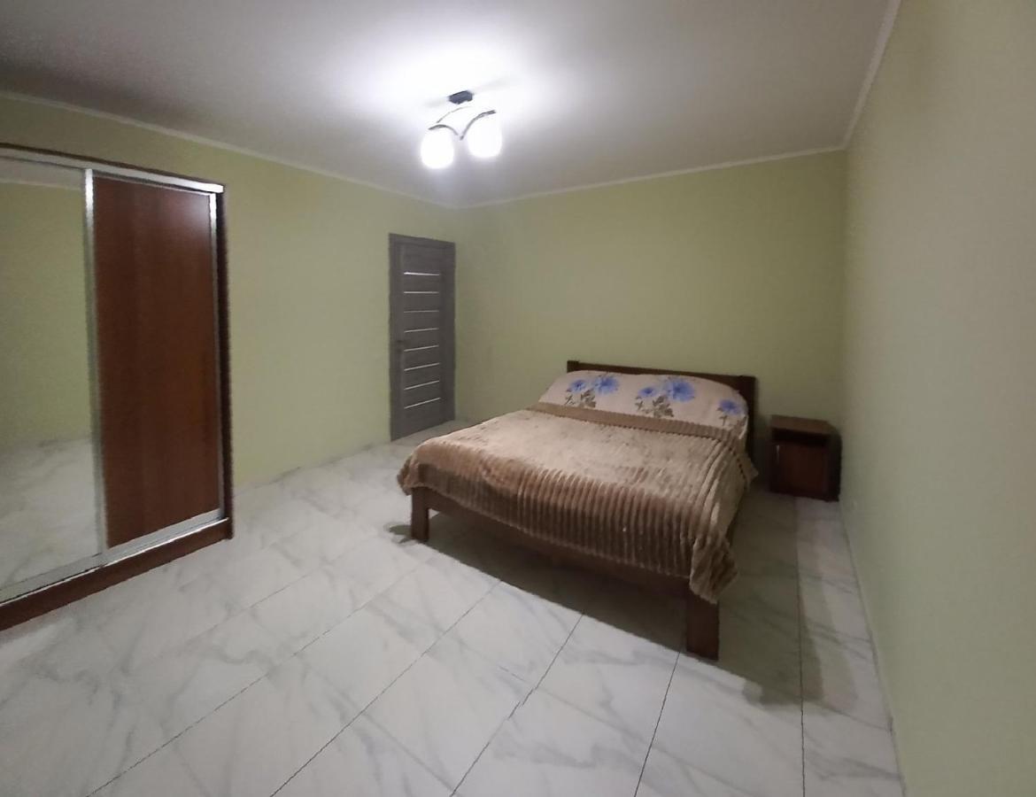 Guesthouse U Dida Viktora Jaremče Esterno foto