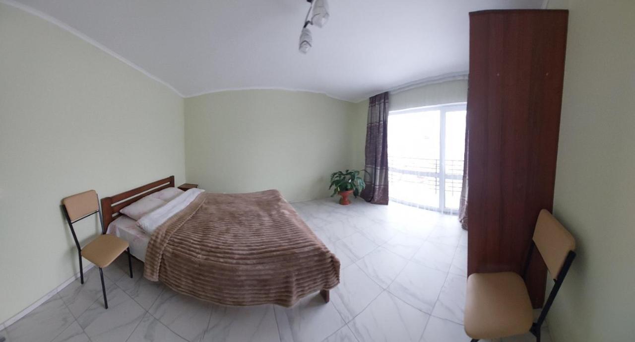 Guesthouse U Dida Viktora Jaremče Esterno foto