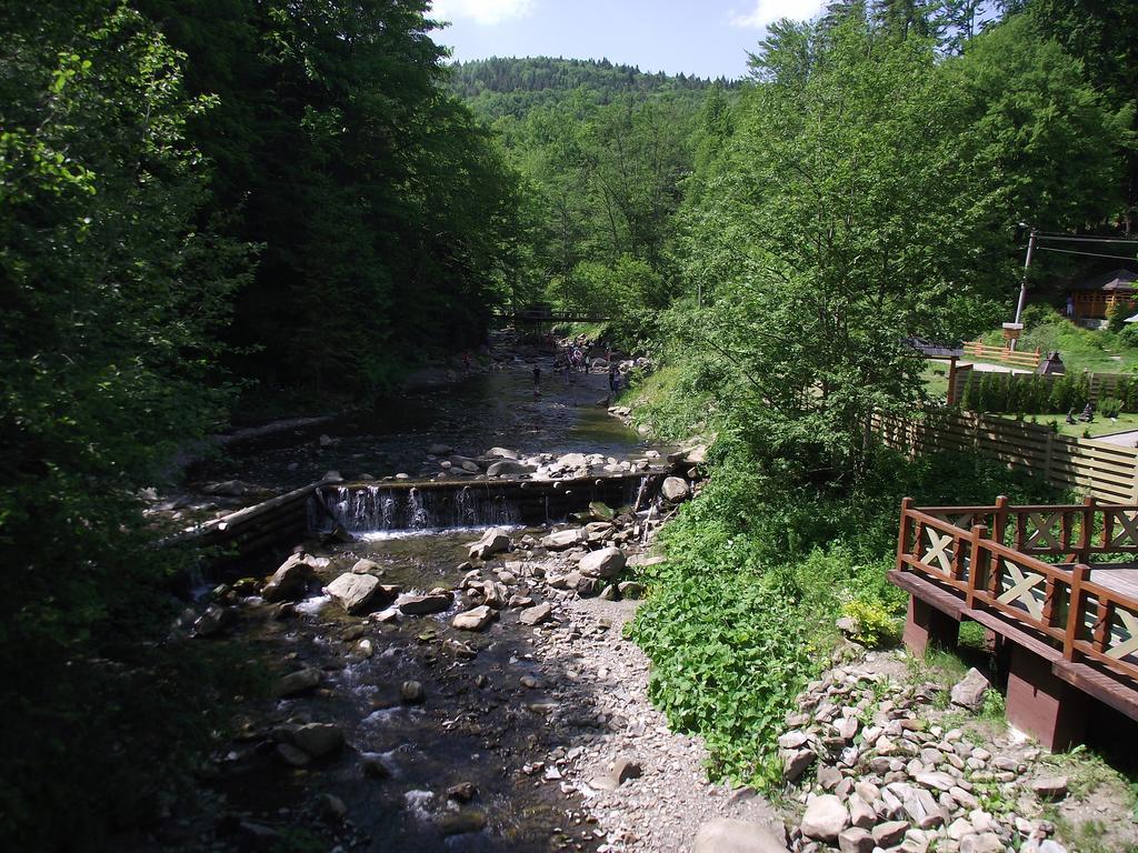 Guesthouse U Dida Viktora Jaremče Esterno foto